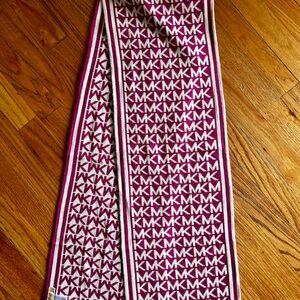Michael Kors scarf